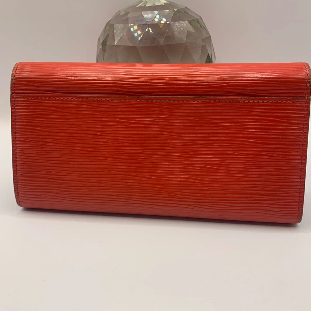 Louis Vuitton Sarah Epi wallet